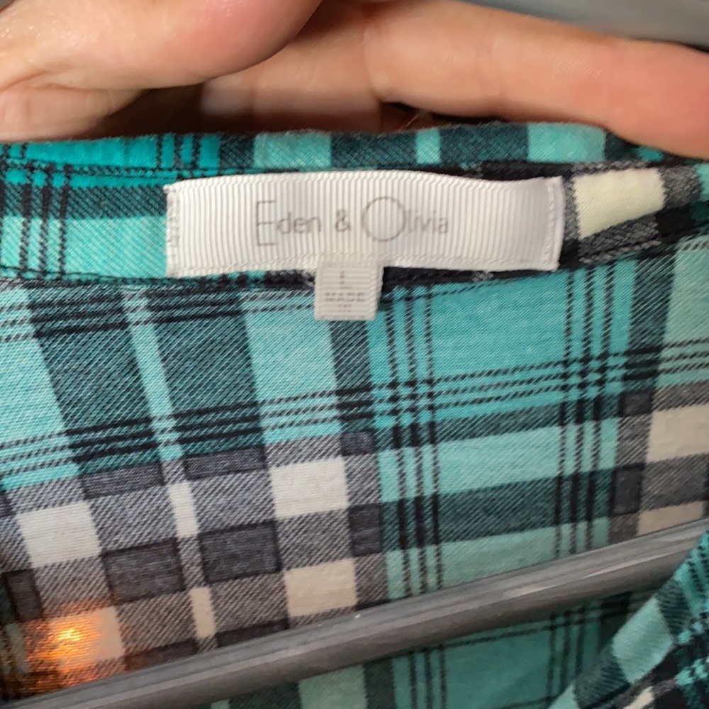 Green flannel - Picture 5 of 5